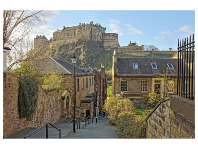 WORLDS SMALLEST EDINBURGH CAST